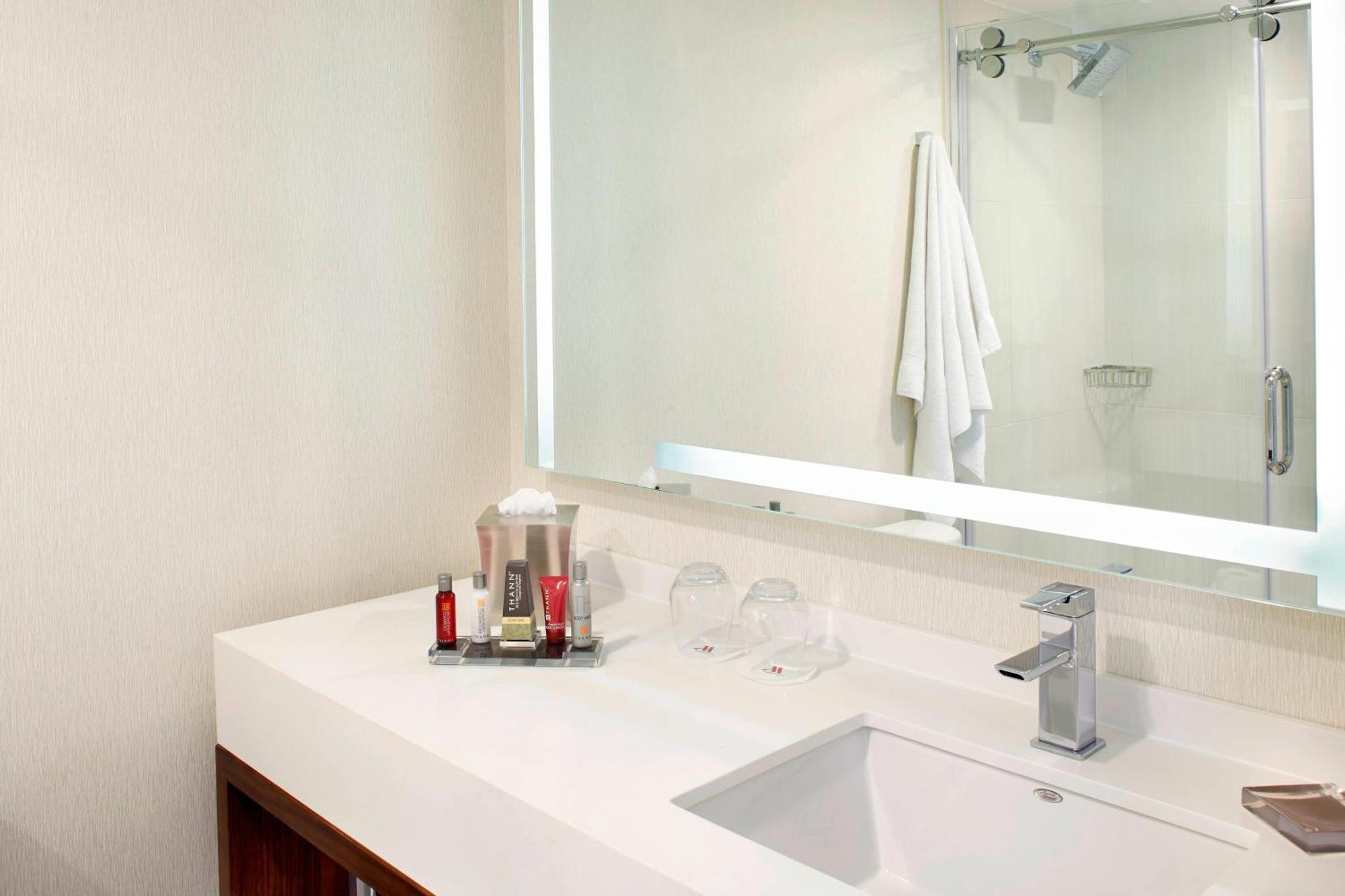 Raleigh Marriott Crabtree Valley Dış mekan fotoğraf